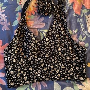 American eagle floral halter top size xs.